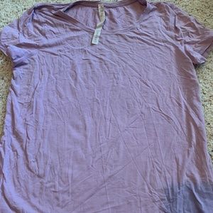 Lululemon tee